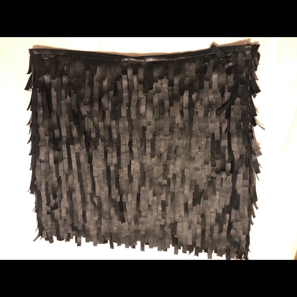 Leather inspired mini skirt !